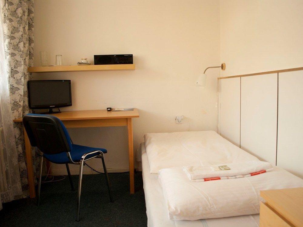Garni G Hotel Pozsony Kültér fotó