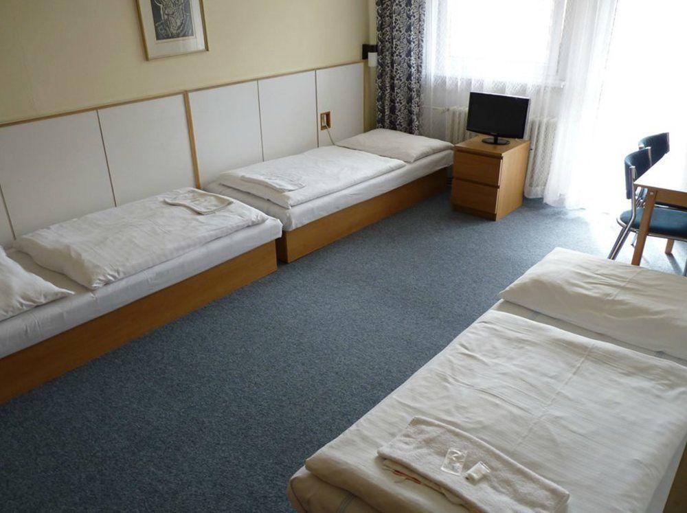 Garni G Hotel Pozsony Kültér fotó