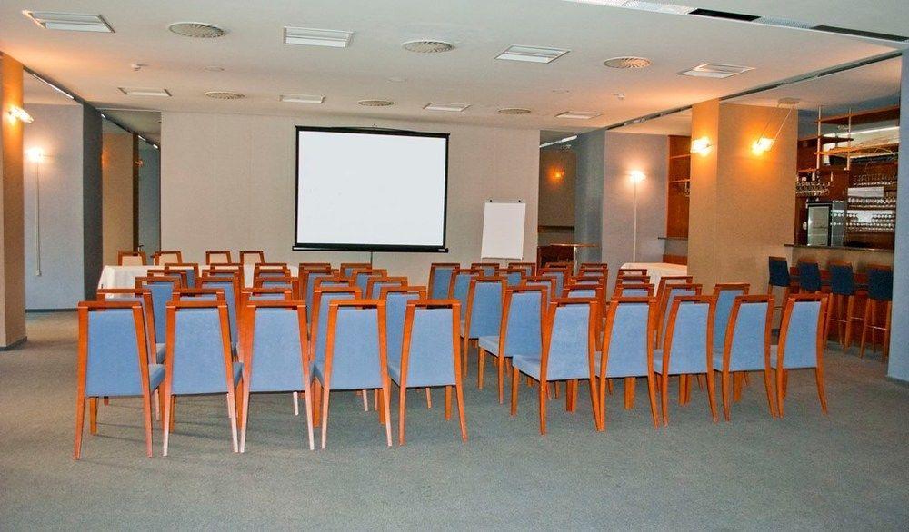 Garni G Hotel Pozsony Kültér fotó