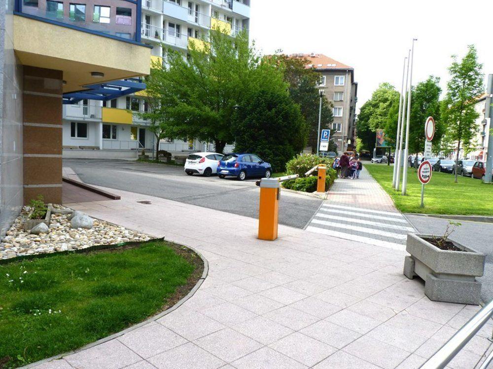 Garni G Hotel Pozsony Kültér fotó