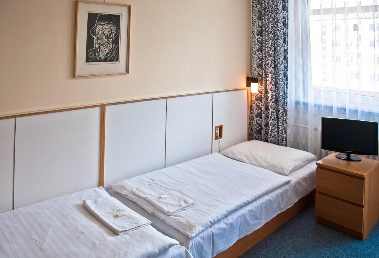 Garni G Hotel Pozsony Kültér fotó