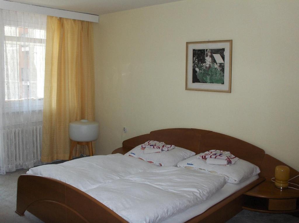 Garni G Hotel Pozsony Kültér fotó